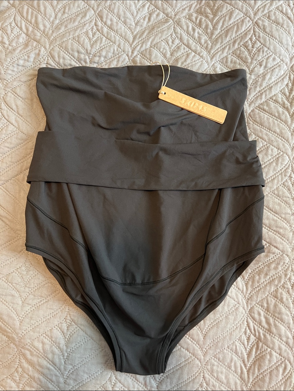 Skims NWT Maternity High Waist Fits Everybody Brief Large